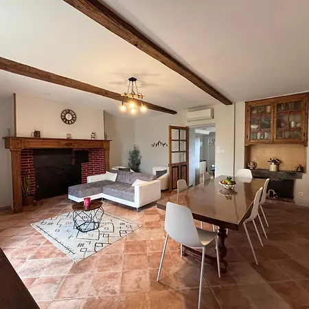 بيت للعطل L'andre Et La Gaby *